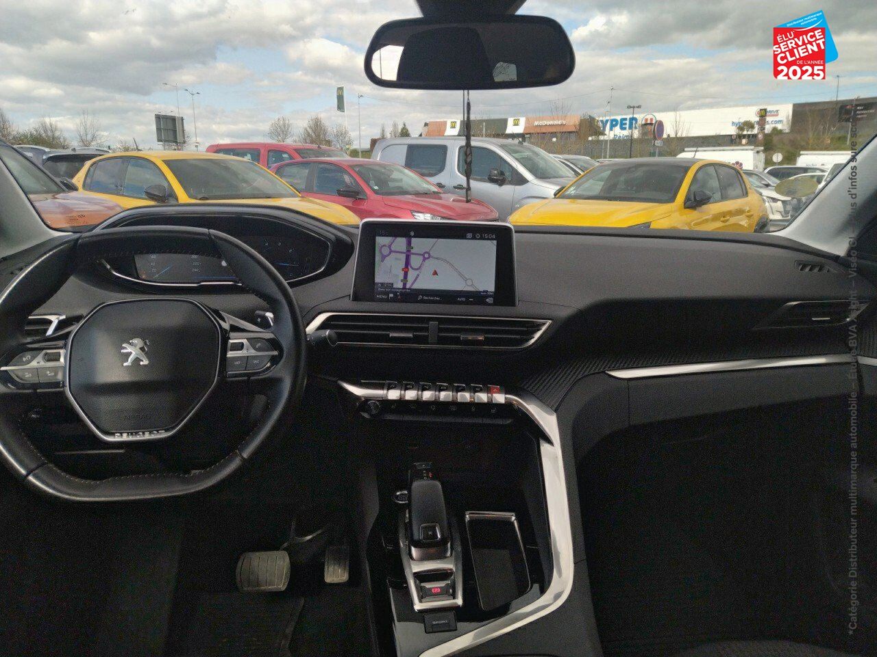 Véhicule d'occasion PEUGEOT 5008 1.5 BLUEHDI 130CH SS ACTIVE BUSINESS EAT8 chez Renault Saint-Louis