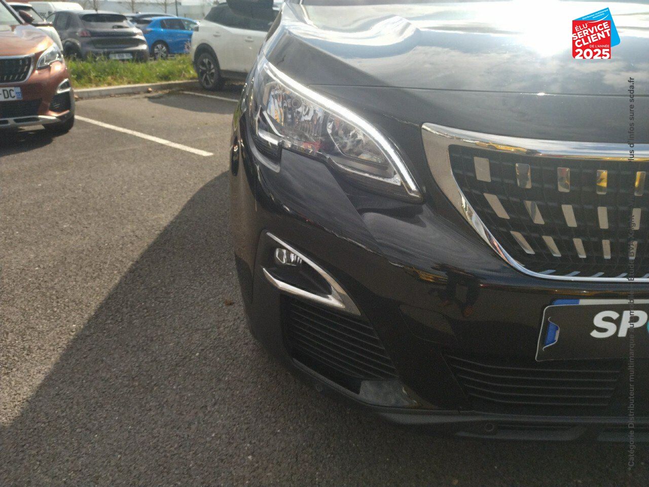 Véhicule d'occasion PEUGEOT 5008 1.5 BLUEHDI 130CH SS ACTIVE BUSINESS EAT8 chez Renault Saint-Louis