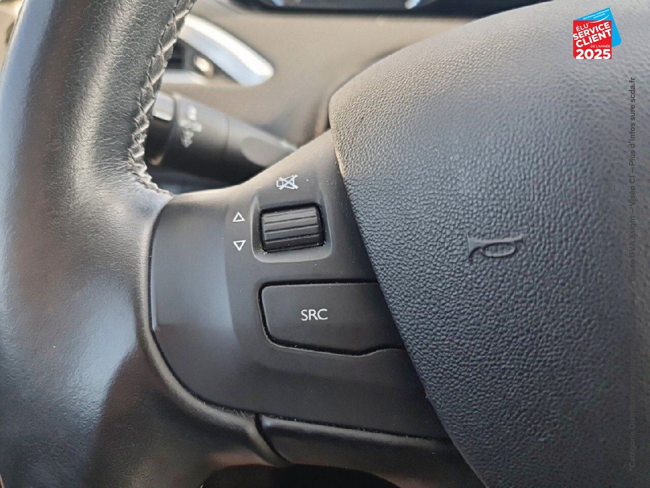 Véhicule d'occasion PEUGEOT 2008 1.2 PURETECH 110CH E6.C ALLURE S/S EAT6 GPS CAMERA chez Hyundai Chalons