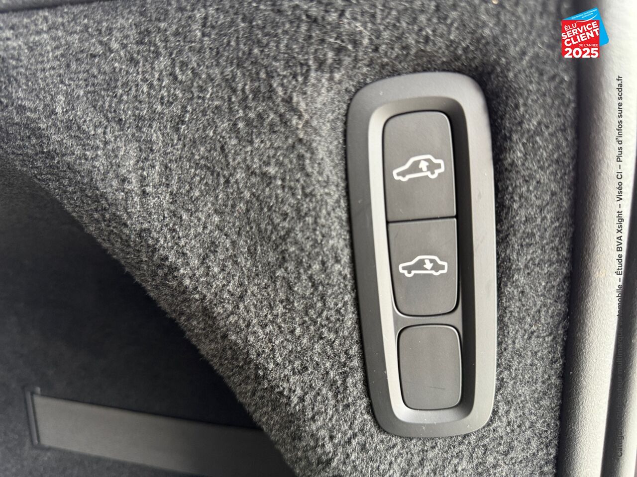 Véhicule d'occasion VOLVO XC90 T8 TWIN ENGINE 320 + 87CH INSCRIPTION LUXE GEARTRONIC 7 PLACES chez Renault Saint-Louis
