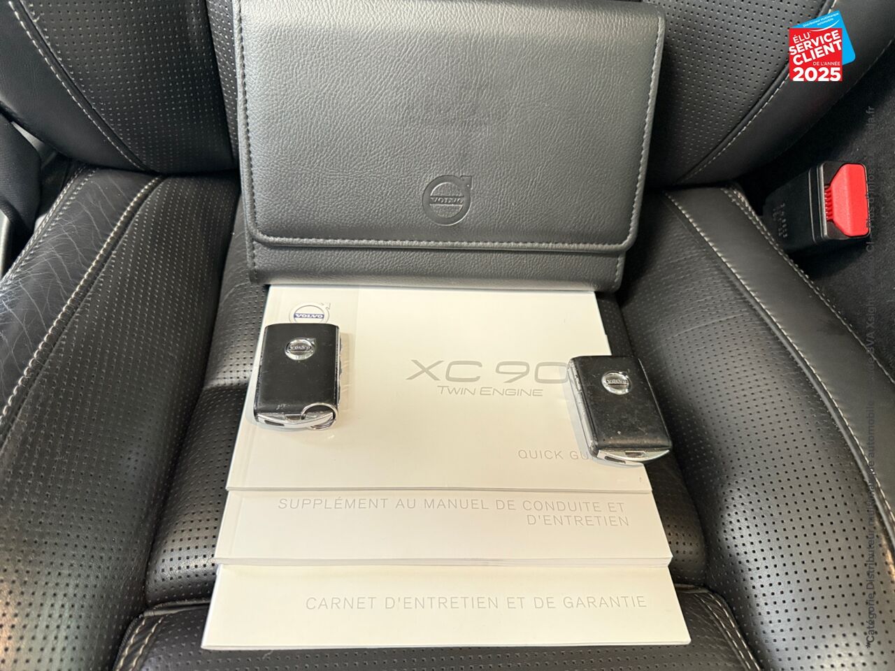 Véhicule d'occasion VOLVO XC90 T8 TWIN ENGINE 320 + 87CH INSCRIPTION LUXE GEARTRONIC 7 PLACES chez Renault Saint-Louis