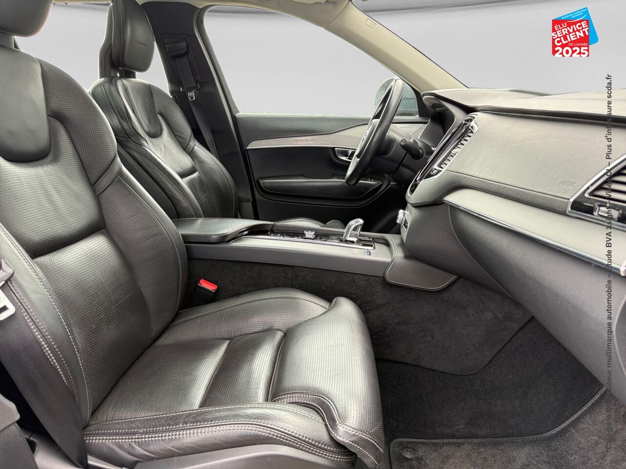 Véhicule d'occasion VOLVO XC90 T8 TWIN ENGINE 320 + 87CH INSCRIPTION LUXE GEARTRONIC 7 PLACES chez Renault Saint-Louis