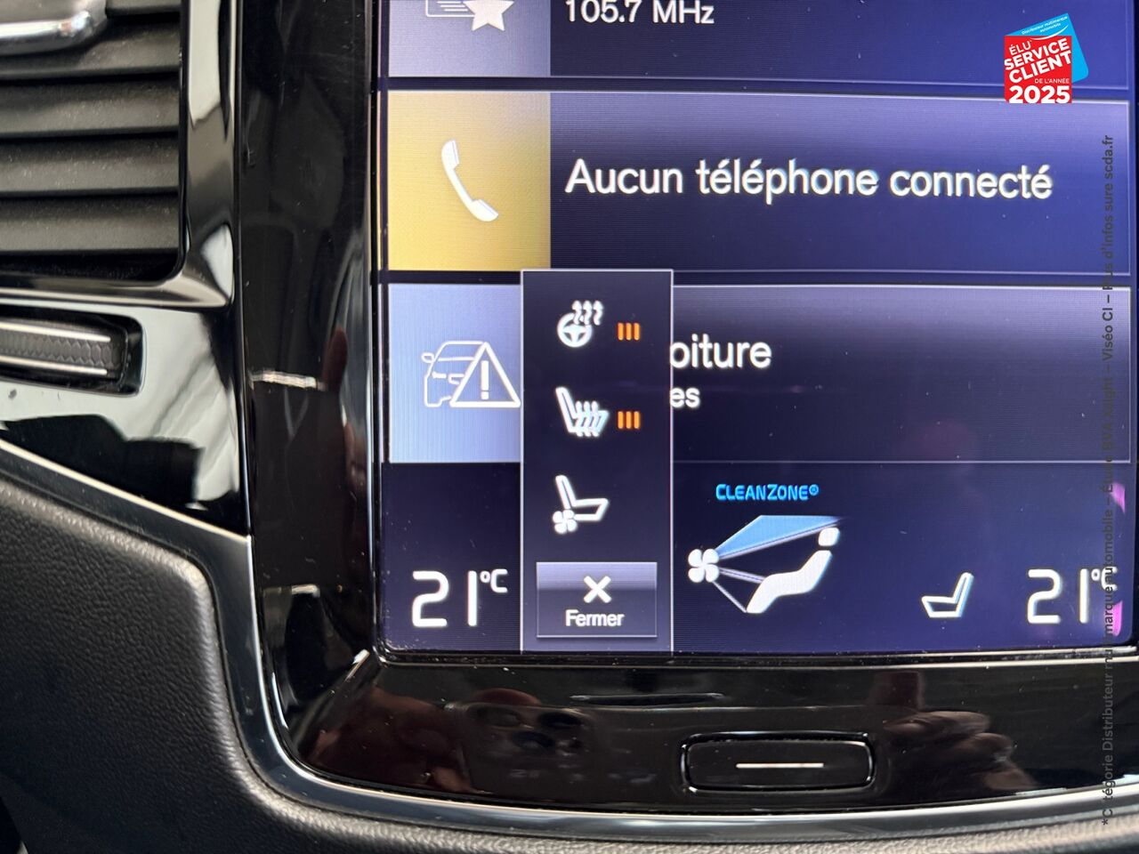 Véhicule d'occasion VOLVO XC90 T8 TWIN ENGINE 320 + 87CH INSCRIPTION LUXE GEARTRONIC 7 PLACES chez Renault Saint-Louis