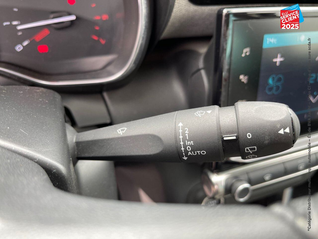 Véhicule d'occasion CITROEN C3 AIRCROSS BLUEHDI 100CH SS SHINE E6.D chez Opel Bar le Duc