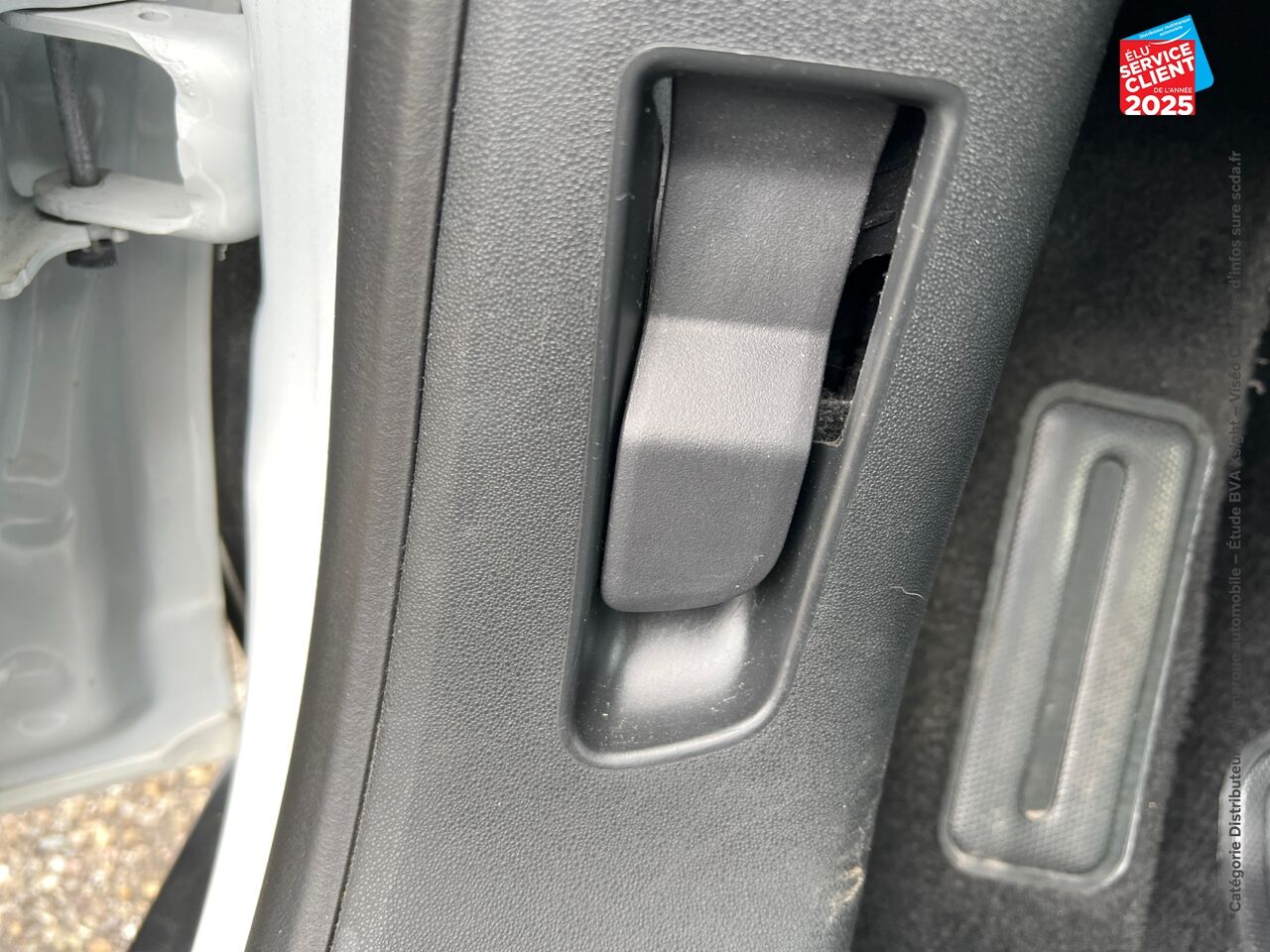 Véhicule d'occasion CITROEN C4 CACTUS PURETECH 110CH S/S FEEL E6.D-TEMP chez Peugeot Hirson