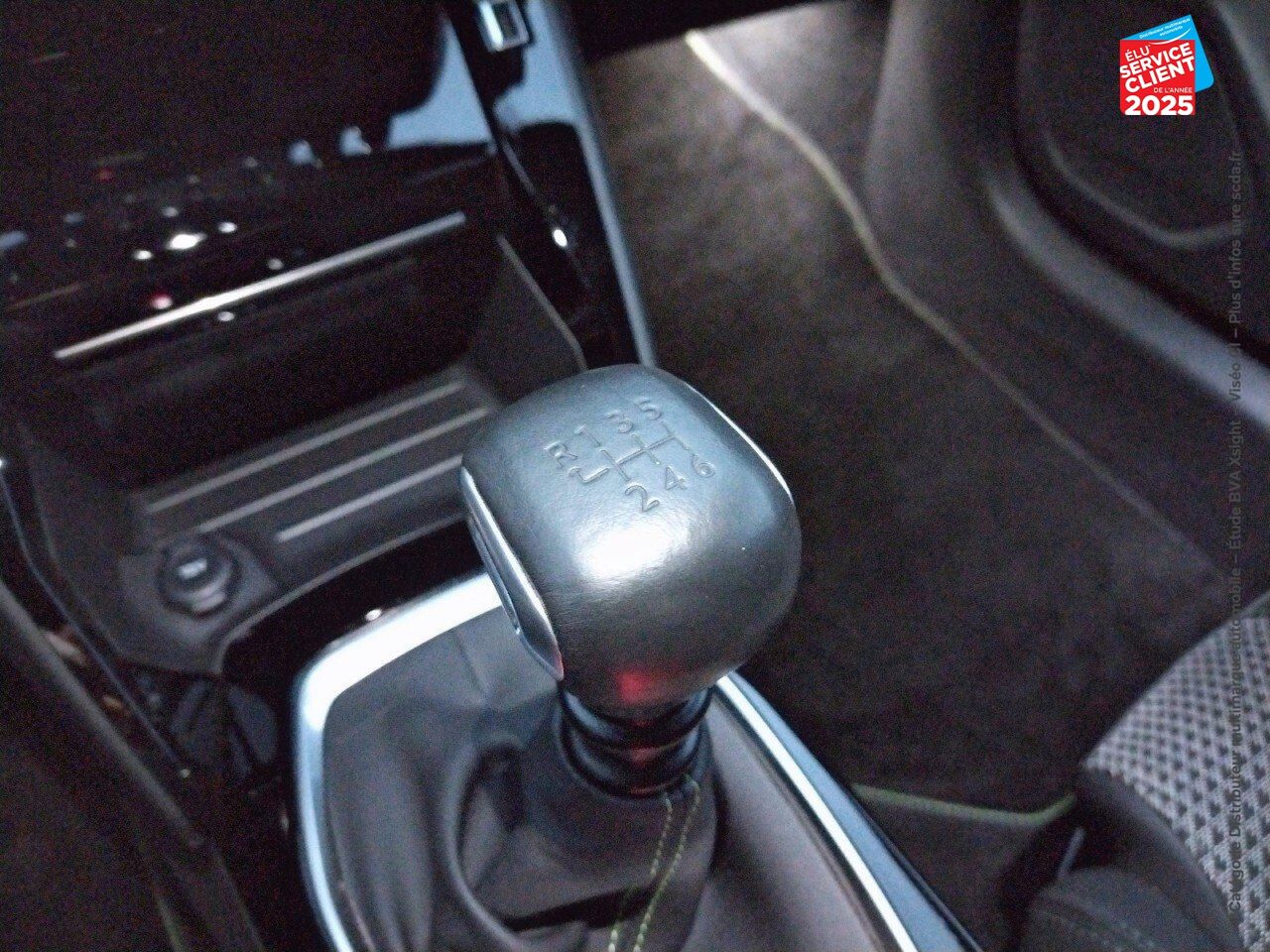 Véhicule d'occasion PEUGEOT 208 1.2 PURETECH 100CH S/S GT PACK 118G GPS CAMERA chez Renault Sélestat
