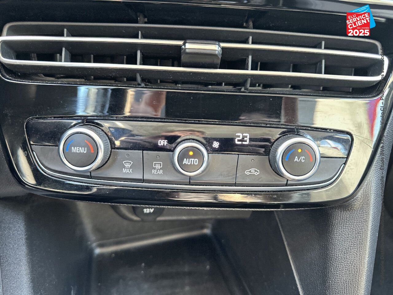 Véhicule d'occasion OPEL MOKKA 1.2 TURBO 130CH ELEGANCE BVA8 CAMERA chez Fiat Colmar