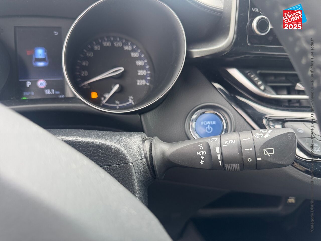 Véhicule d'occasion TOYOTA C-HR 2.0 HYBRIDE 184CH DESIGN ULTIMATE E-CVT chez Toyota Thionville