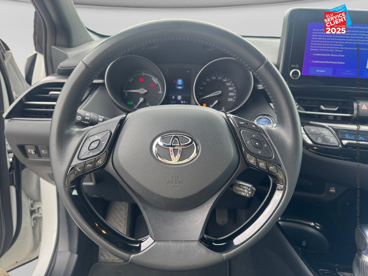 Véhicule d'occasion TOYOTA C-HR 2.0 HYBRIDE 184CH DESIGN ULTIMATE E-CVT chez Toyota Thionville