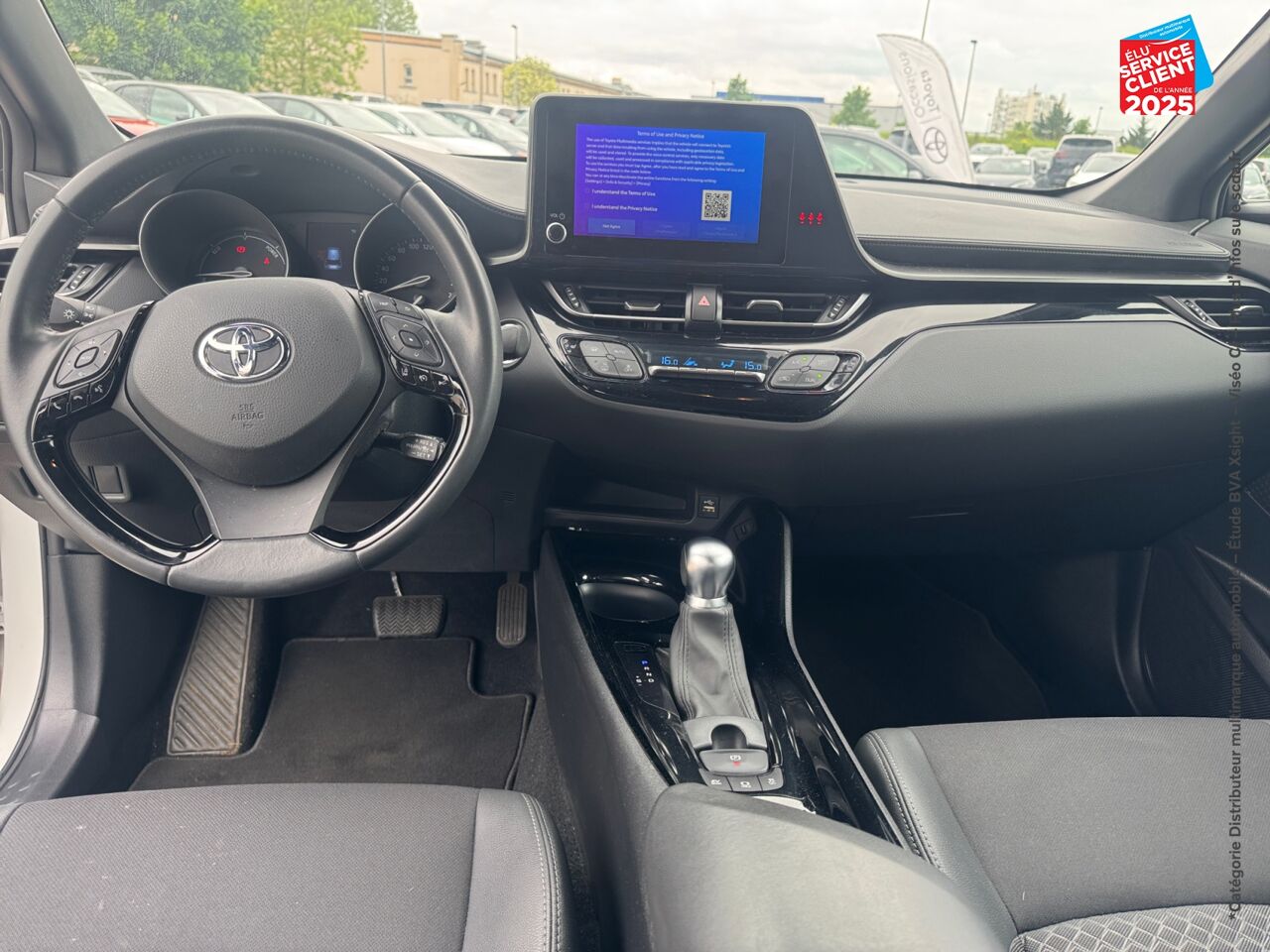 Véhicule d'occasion TOYOTA C-HR 2.0 HYBRIDE 184CH DESIGN ULTIMATE E-CVT chez Toyota Thionville