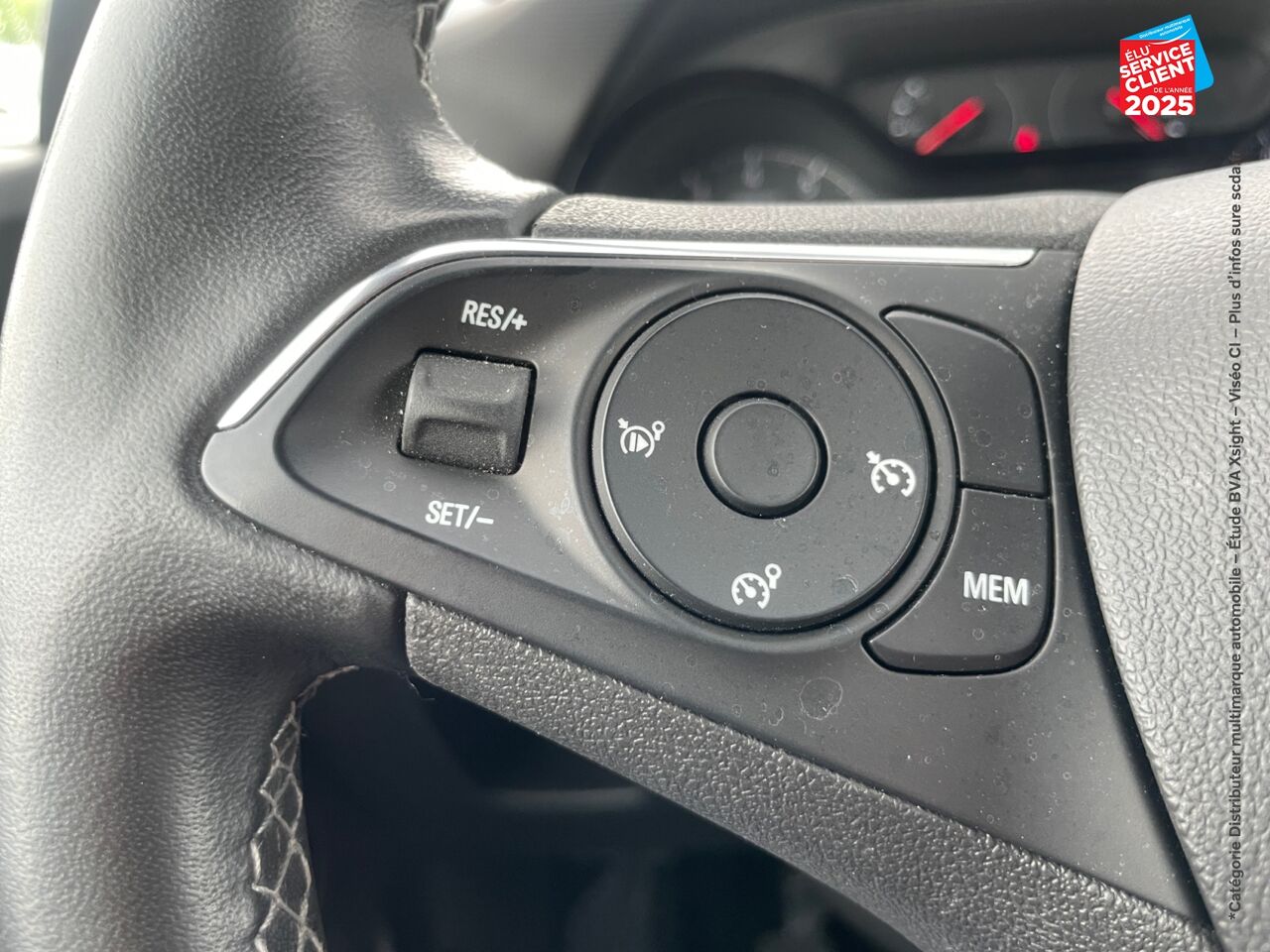 Véhicule d'occasion OPEL CROSSLAND X 1.2 TURBO 110CH DESIGN EDITION EURO 6D-T GPS CAMERA CARPLAY chez Renault Colmar
