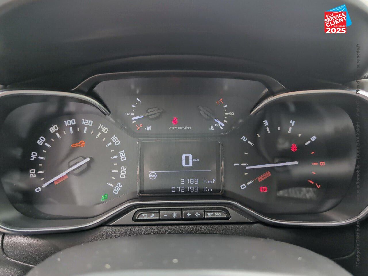 Véhicule d'occasion CITROEN C3 PURETECH 82CH SHINE GPS CAMERA CARPLAY chez Toyota Thionville