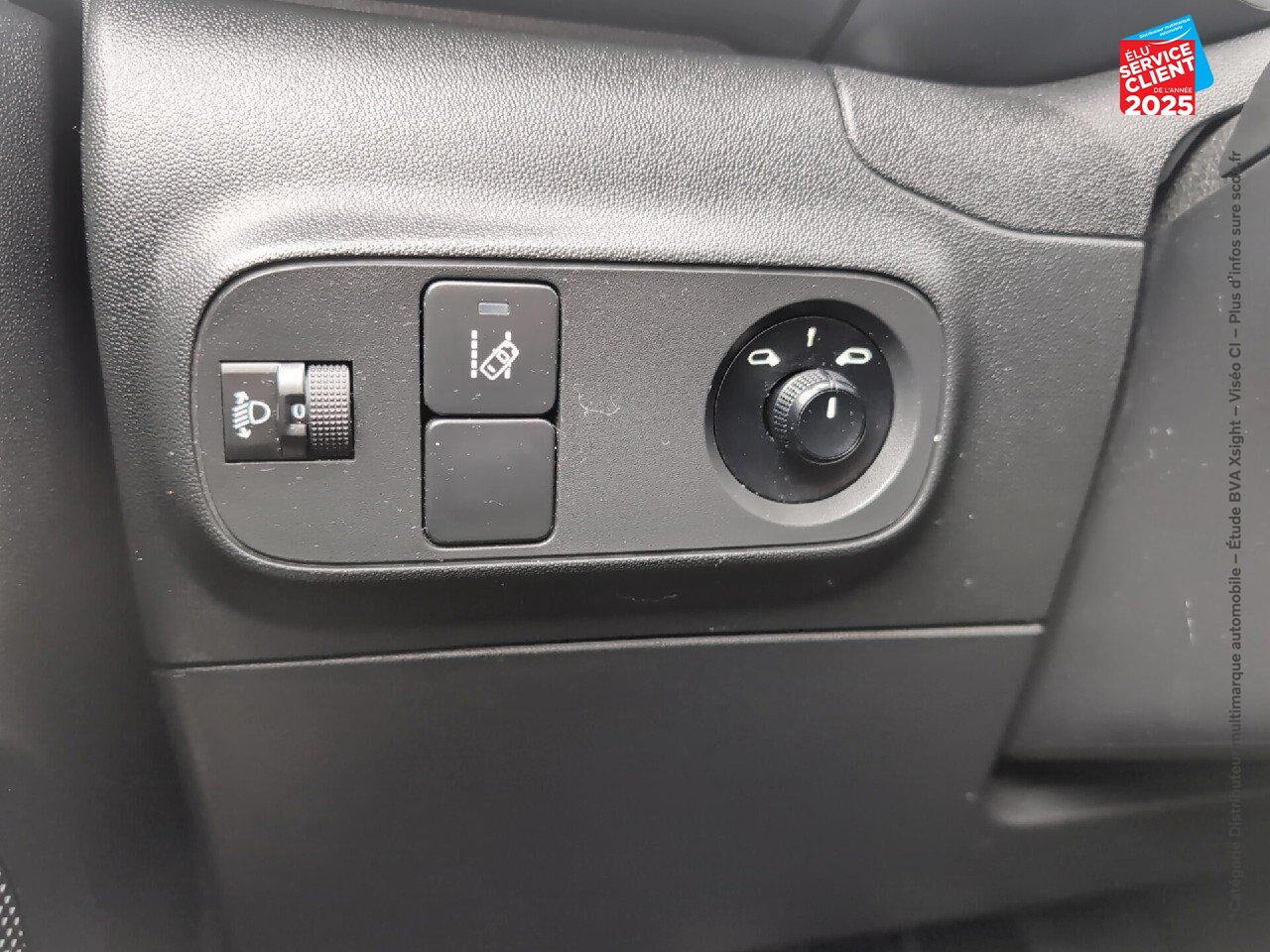 Véhicule d'occasion CITROEN C3 PURETECH 82CH SHINE GPS CAMERA CARPLAY chez Toyota Thionville