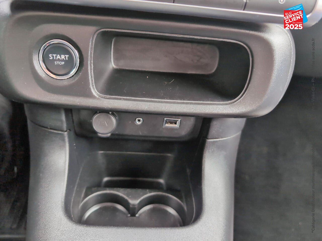 Véhicule d'occasion CITROEN C3 PURETECH 82CH SHINE GPS CAMERA CARPLAY chez Toyota Thionville