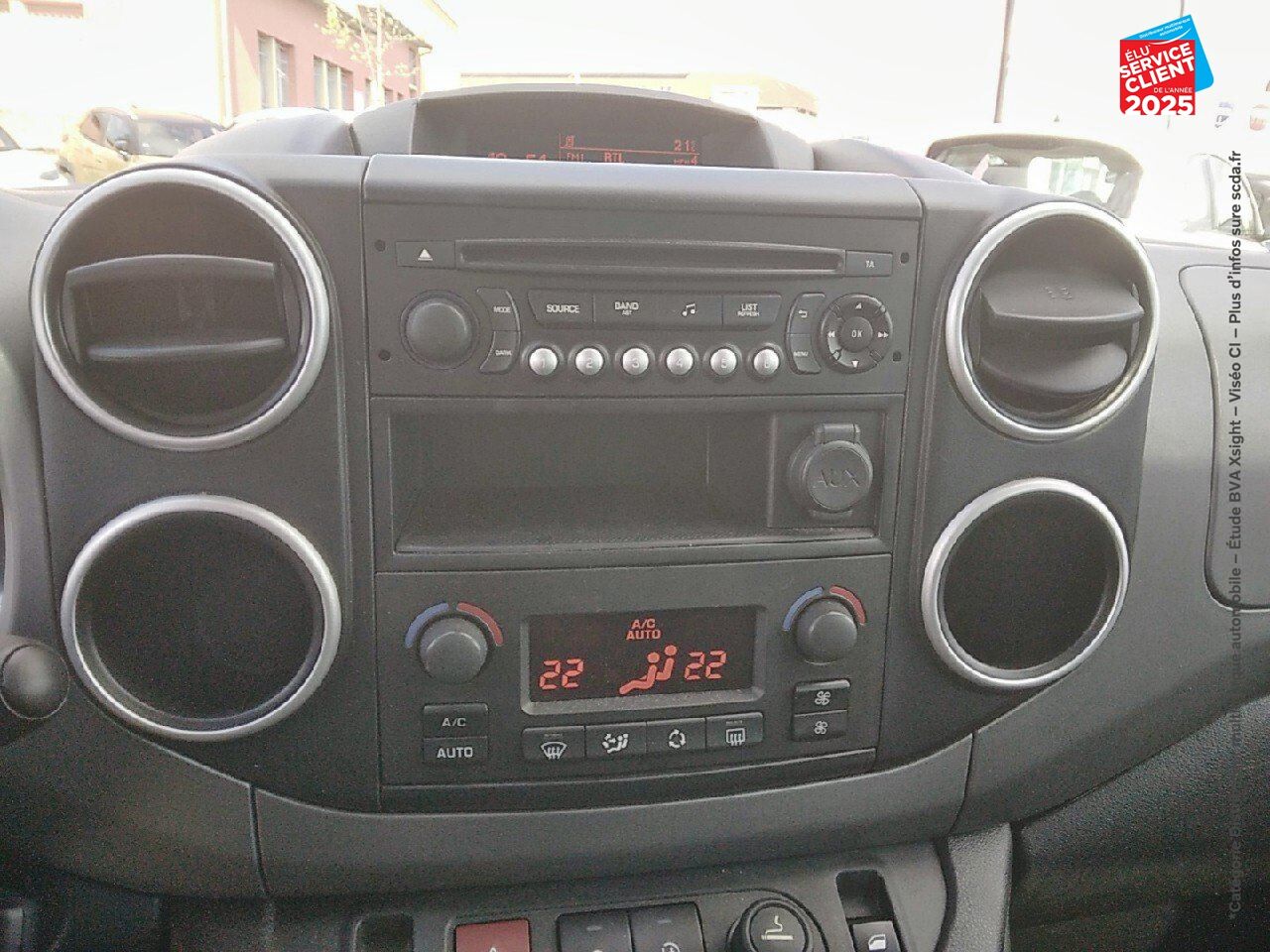 Véhicule d'occasion CITROEN BERLINGO PURETECH 110CH XTR + SS chez Renault Sélestat