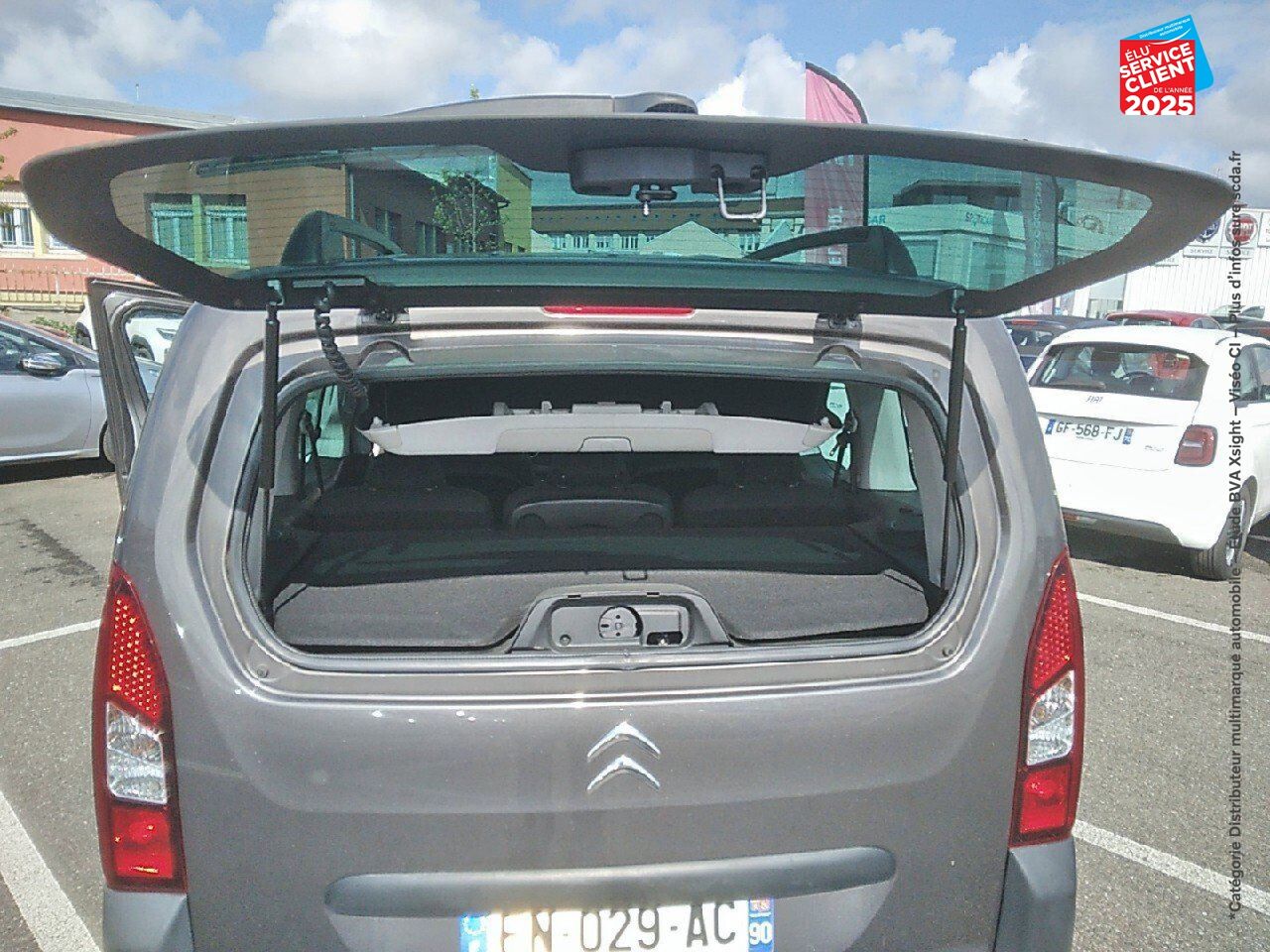 Véhicule d'occasion CITROEN BERLINGO PURETECH 110CH XTR + SS chez Renault Sélestat
