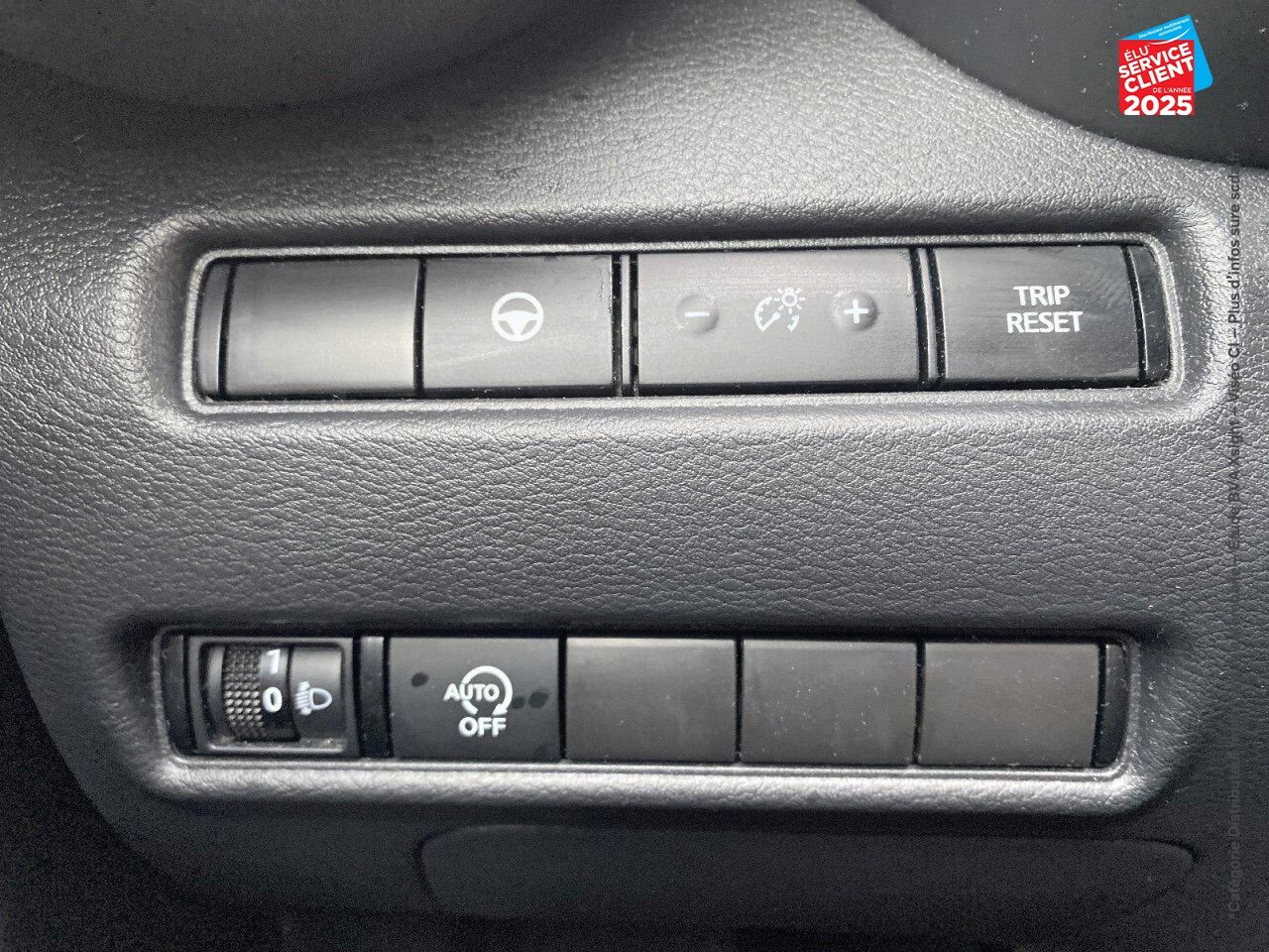 Véhicule d'occasion NISSAN JUKE 1.0 DIG-T 114CH N-DESIGN DCT 2021 chez Opel Bar le Duc