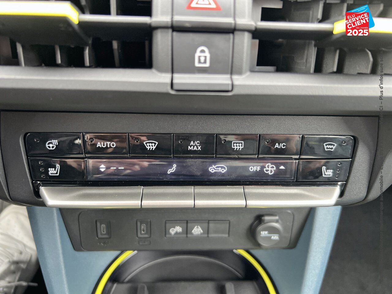 Véhicule d'occasion FIAT GRANDE PANDA ELECTRIQUE 113CH LA PRIMA chez Toyota Verdun
