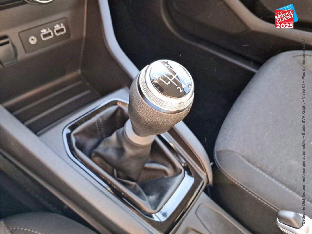 Véhicule d'occasion RENAULT CLIO 1.0 TCE 90CH EQUILIBRE chez Opel Verdun
