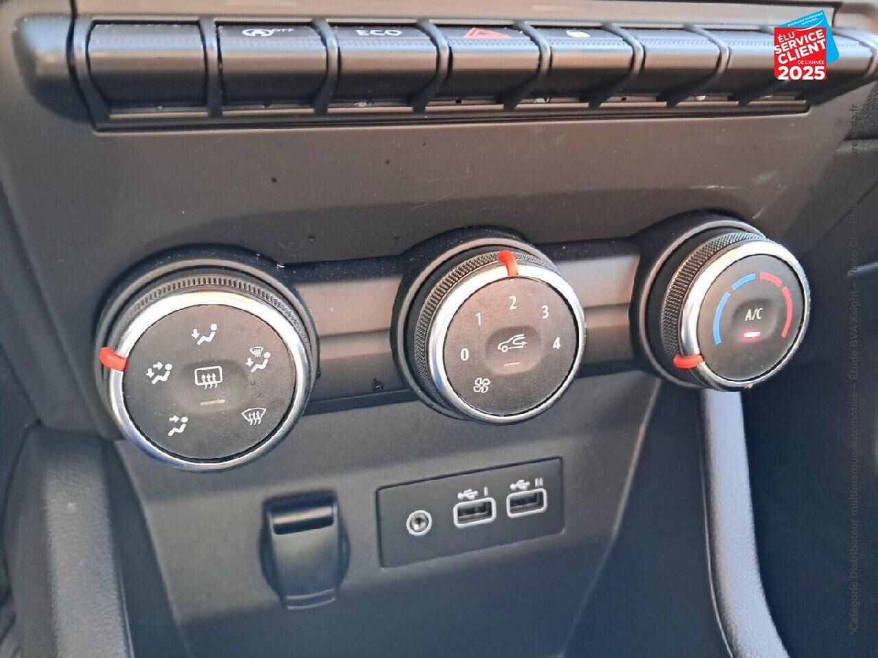 Véhicule d'occasion RENAULT CLIO 1.0 TCE 90CH EQUILIBRE chez Opel Verdun