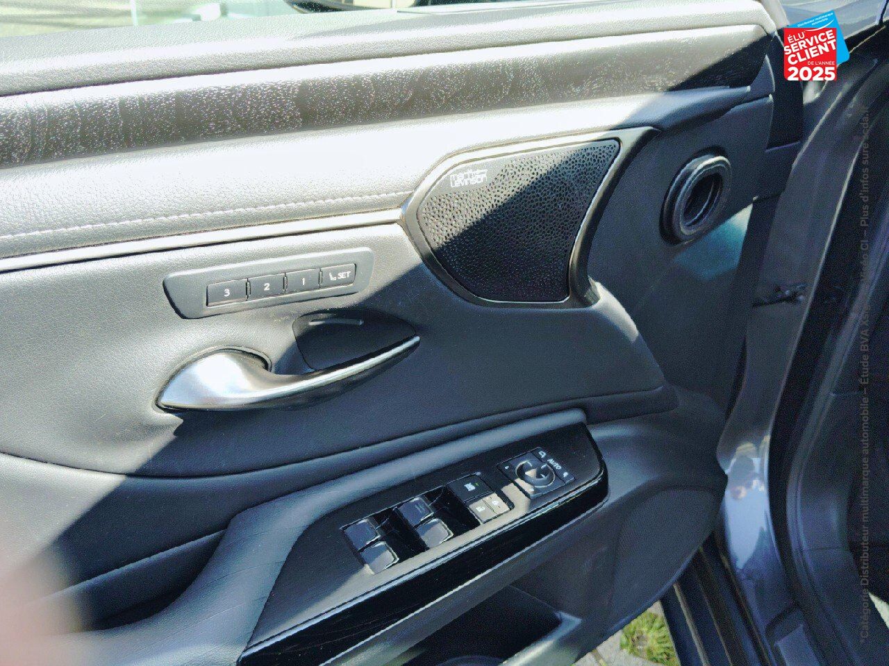 Véhicule d'occasion LEXUS ES 300H EXECUTIVE TOUVRANT CAMERA GPS chez Toyota Thionville