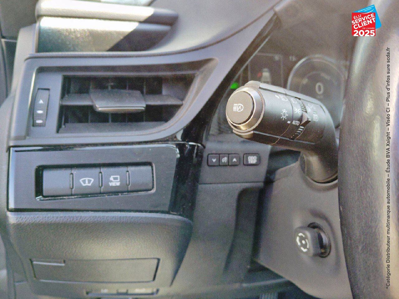 Véhicule d'occasion LEXUS ES 300H EXECUTIVE TOUVRANT CAMERA GPS chez Toyota Thionville
