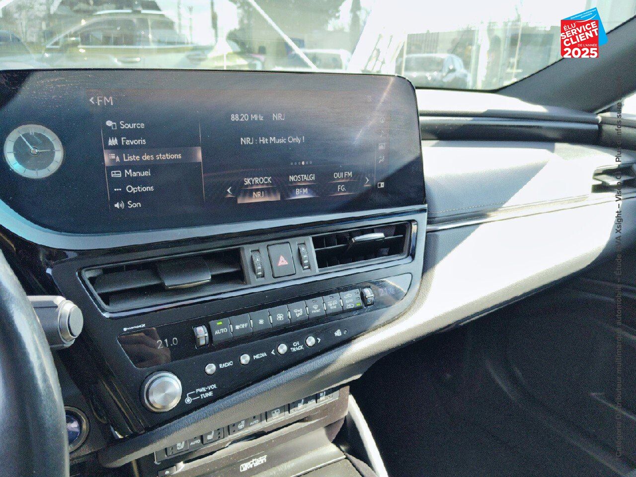 Véhicule d'occasion LEXUS ES 300H EXECUTIVE TOUVRANT CAMERA GPS chez Toyota Thionville