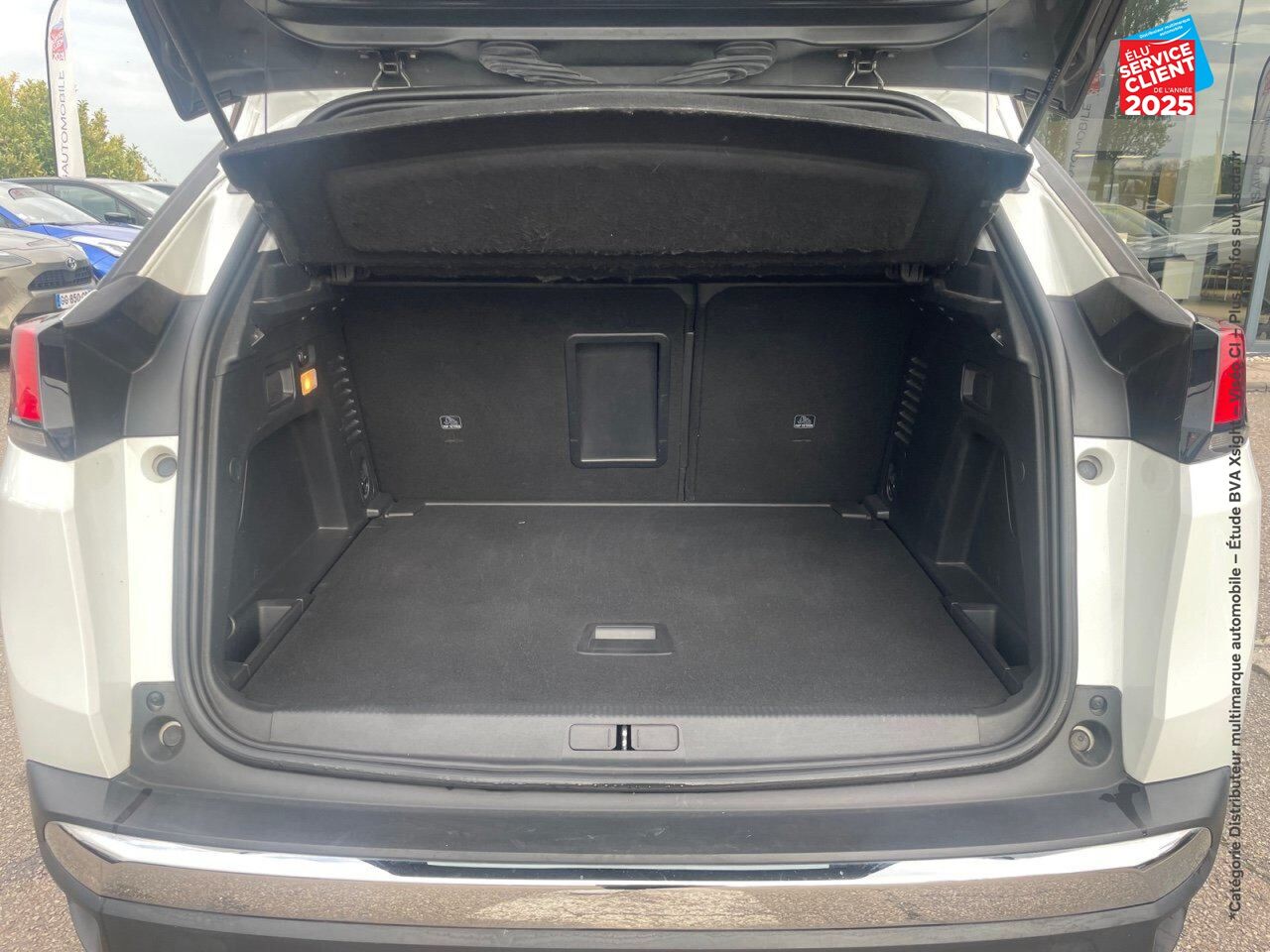 Véhicule d'occasion PEUGEOT 3008 1.6 PURETECH 180CH E6.C ALLURE SS EAT8 chez Renault Saint-Louis
