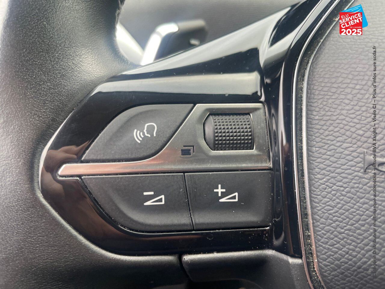 Véhicule d'occasion PEUGEOT 3008 1.6 PURETECH 180CH E6.C ALLURE SS EAT8 chez Renault Saint-Louis