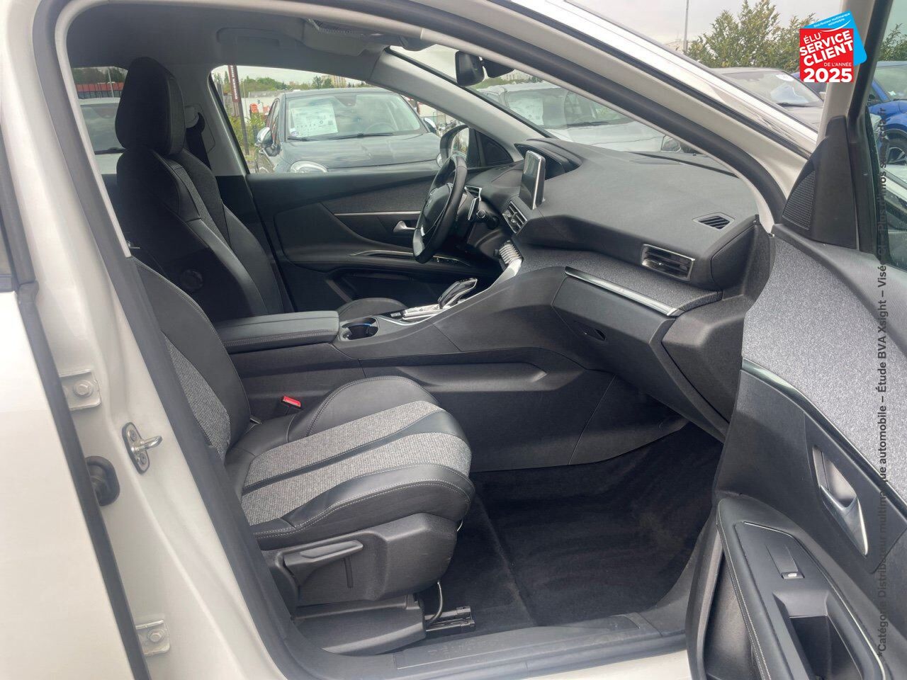 Véhicule d'occasion PEUGEOT 3008 1.6 PURETECH 180CH E6.C ALLURE SS EAT8 chez Renault Saint-Louis