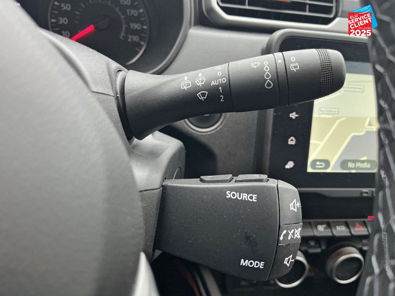 Véhicule d'occasion DACIA DUSTER 1.3 TCE 150CH FAP EXTREME 4X2 EDC GPS chez Renault Saint-Louis