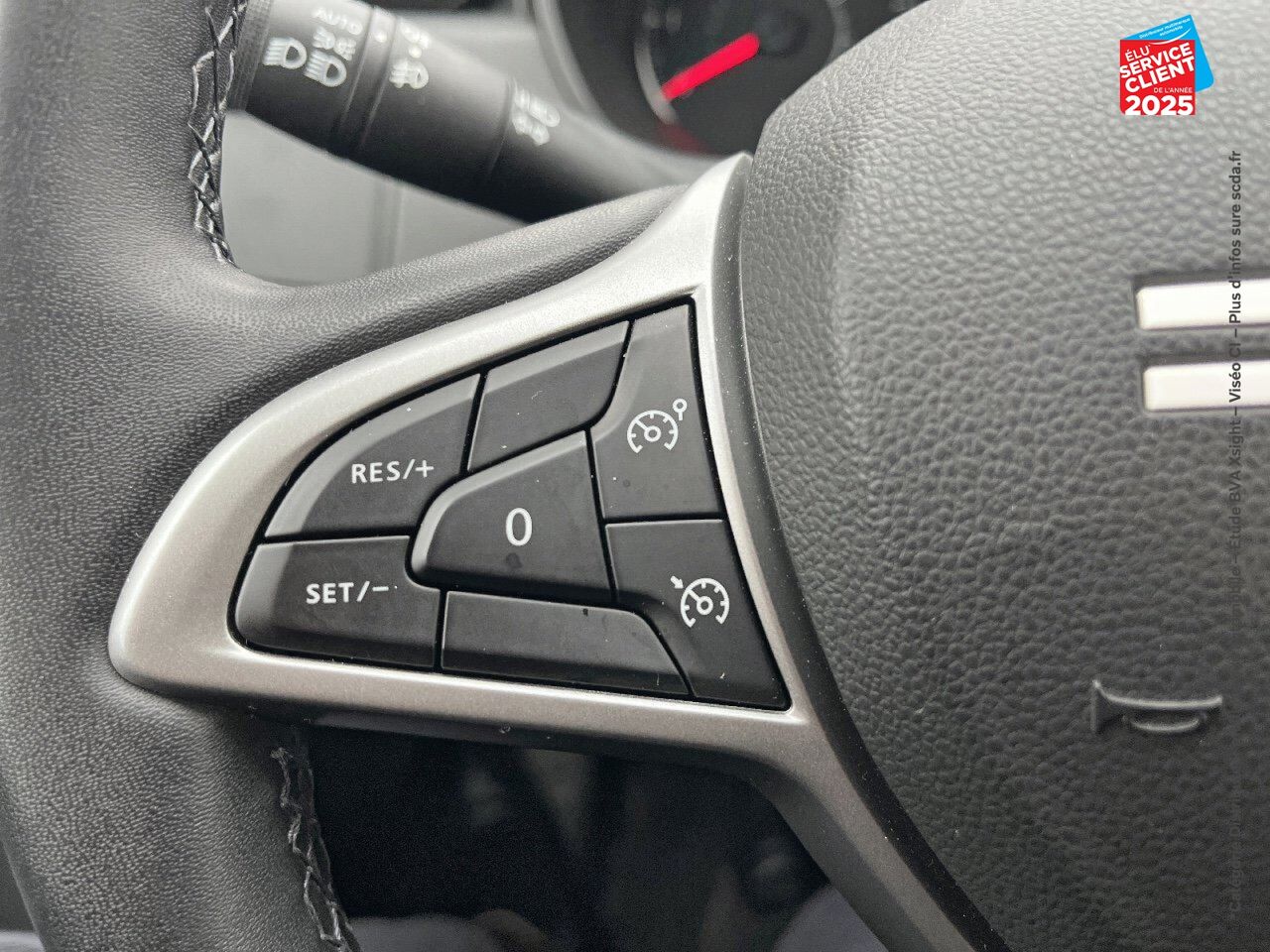 Véhicule d'occasion DACIA DUSTER 1.3 TCE 150CH FAP EXTREME 4X2 EDC GPS chez Renault Saint-Louis