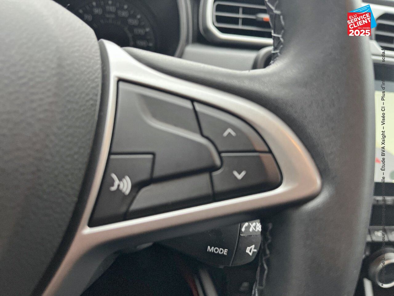 Véhicule d'occasion DACIA DUSTER 1.3 TCE 150CH FAP EXTREME 4X2 EDC GPS chez Renault Saint-Louis