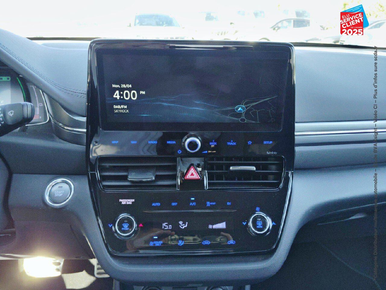 Véhicule d'occasion HYUNDAI IONIQ ELECTRIC 136CH CREATIVE 2CV SIEGES CHAUF GPS CAMERA CARPLAY chez Hyundai Chalons