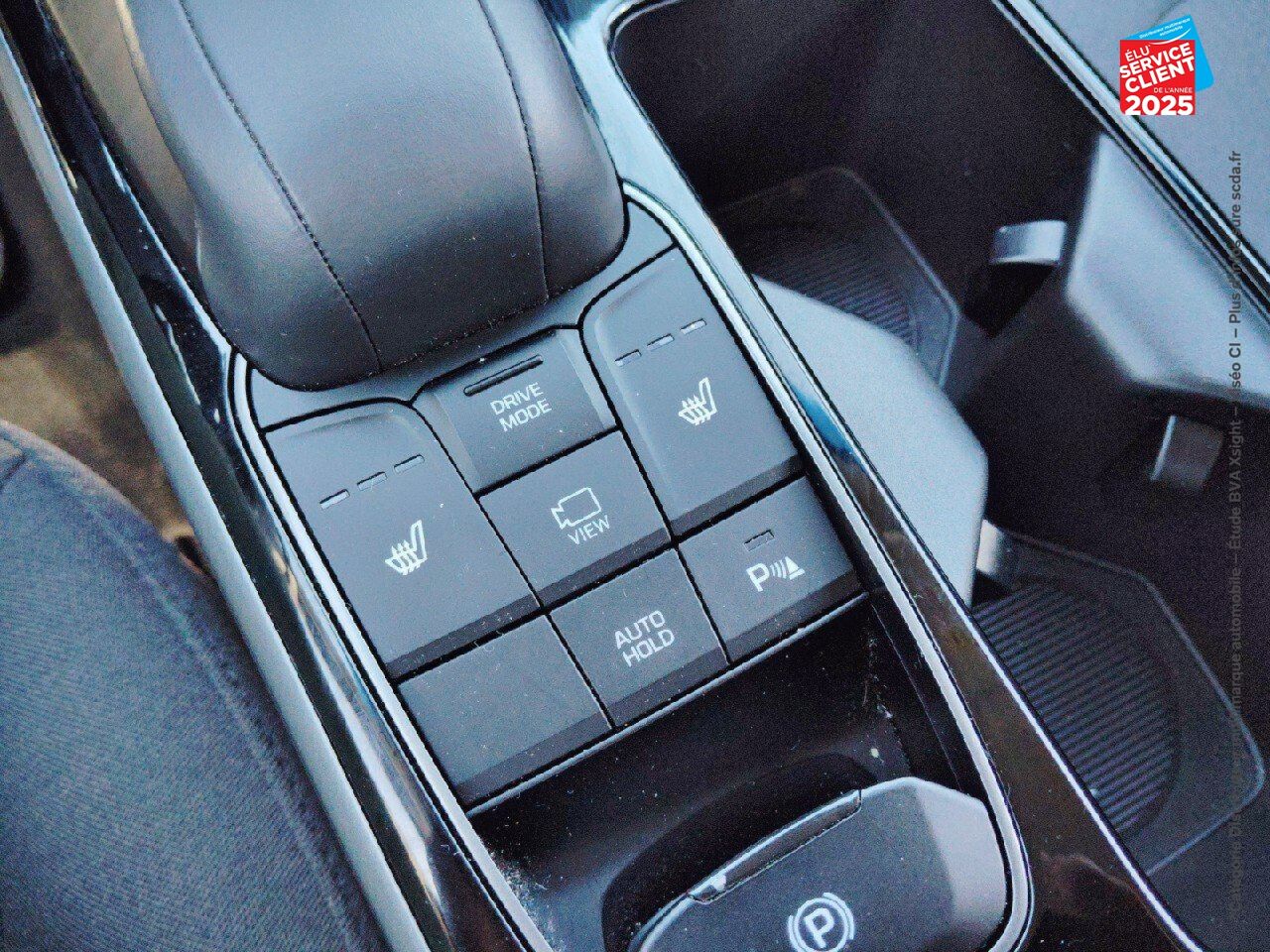 Véhicule d'occasion HYUNDAI IONIQ ELECTRIC 136CH CREATIVE 2CV SIEGES CHAUF GPS CAMERA CARPLAY chez Hyundai Chalons