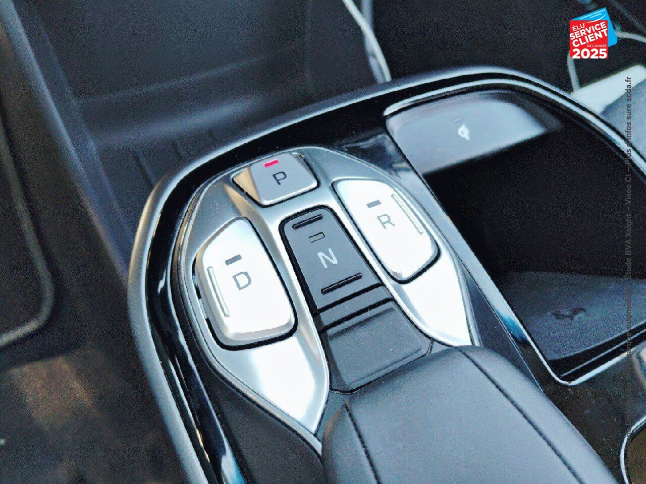 Véhicule d'occasion HYUNDAI IONIQ ELECTRIC 136CH CREATIVE 2CV SIEGES CHAUF GPS CAMERA CARPLAY chez Hyundai Chalons