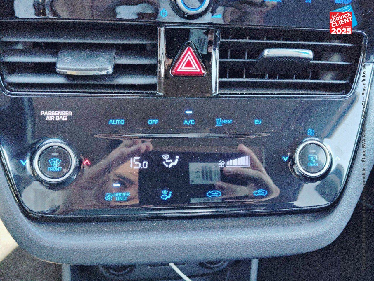 Véhicule d'occasion HYUNDAI IONIQ ELECTRIC 136CH CREATIVE 2CV SIEGES CHAUF GPS CAMERA CARPLAY chez Hyundai Chalons