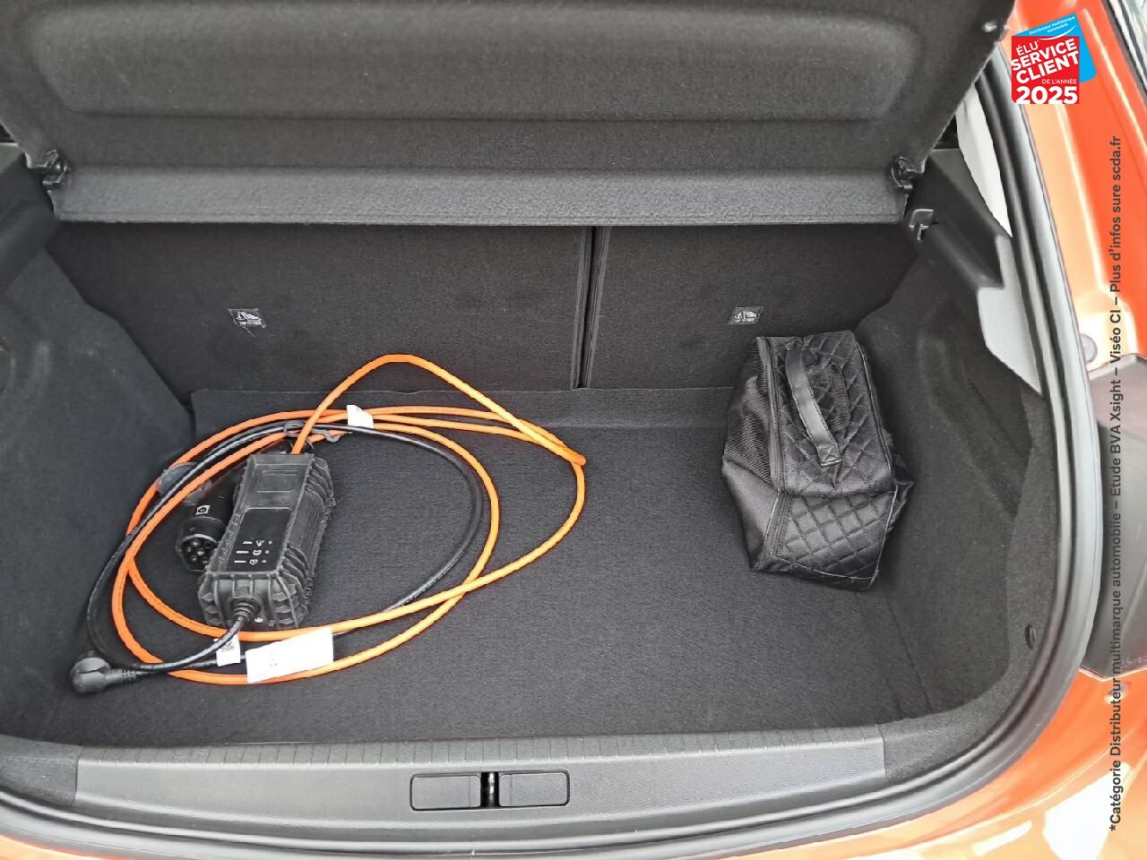 Véhicule d'occasion OPEL CORSA CORSA-E 136CH EDITION BUSINESS RADAR AR CARPLAY chez Opel Thionville