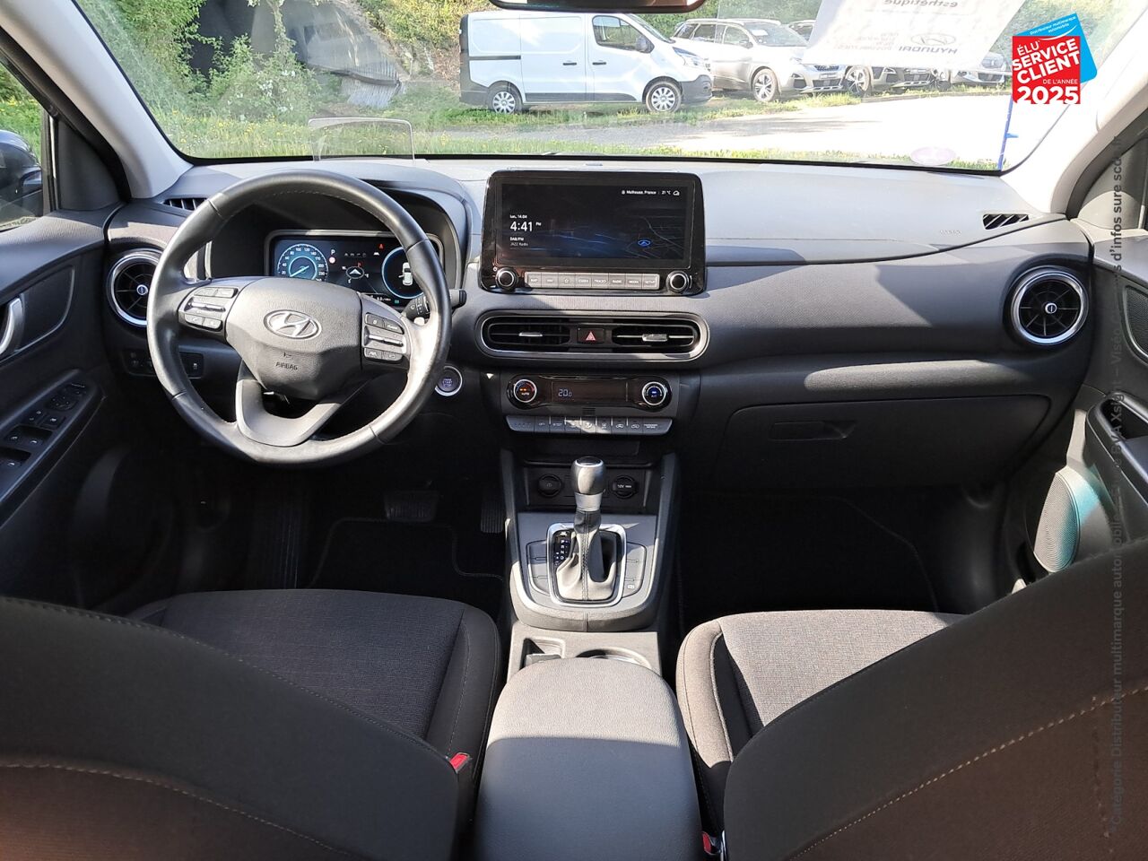 Véhicule d'occasion HYUNDAI KONA 1.6 GDI 141 CH HYBRID CREATIVE DCT-6 CAMERA HUD chez Toyota Sarreguemines