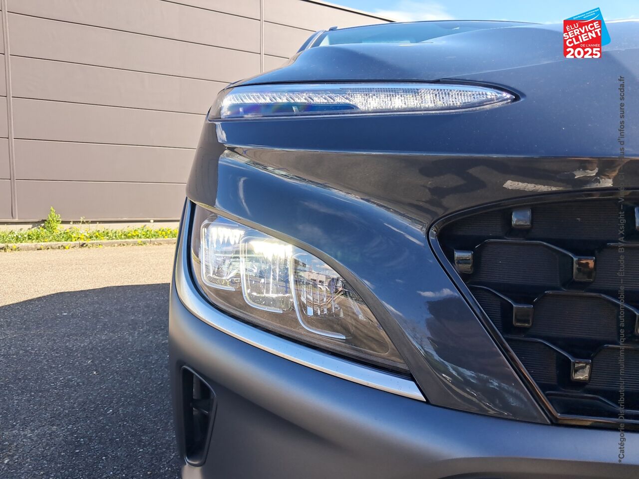 Véhicule d'occasion HYUNDAI KONA 1.6 GDI 141 CH HYBRID CREATIVE DCT-6 CAMERA HUD chez Toyota Sarreguemines