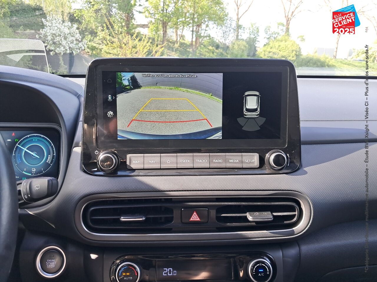 Véhicule d'occasion HYUNDAI KONA 1.6 GDI 141 CH HYBRID CREATIVE DCT-6 CAMERA HUD chez Toyota Sarreguemines