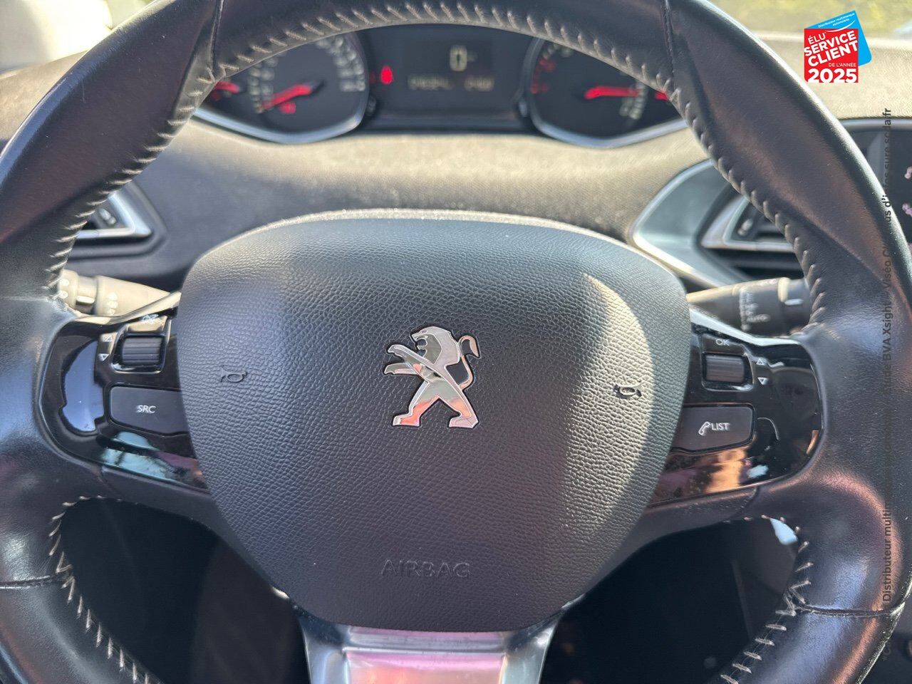 Véhicule d'occasion PEUGEOT 308 1.2 PURETECH 110CH E6.C SS ACTIVE chez Renault Saint-Louis
