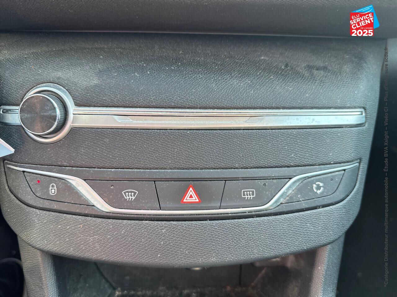 Véhicule d'occasion PEUGEOT 308 1.2 PURETECH 110CH E6.C SS ACTIVE chez Renault Saint-Louis