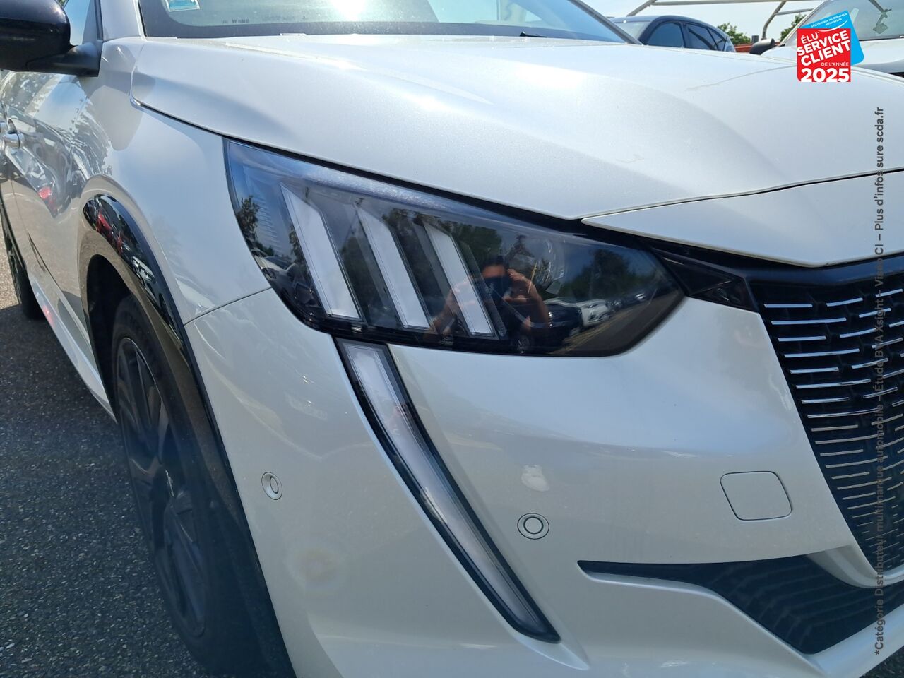 Véhicule d'occasion PEUGEOT 208 1.2 PURETECH 100CH S/S GT EAT8 SIEGE CHAUF CAMERA GPS chez Hyundai Epernay