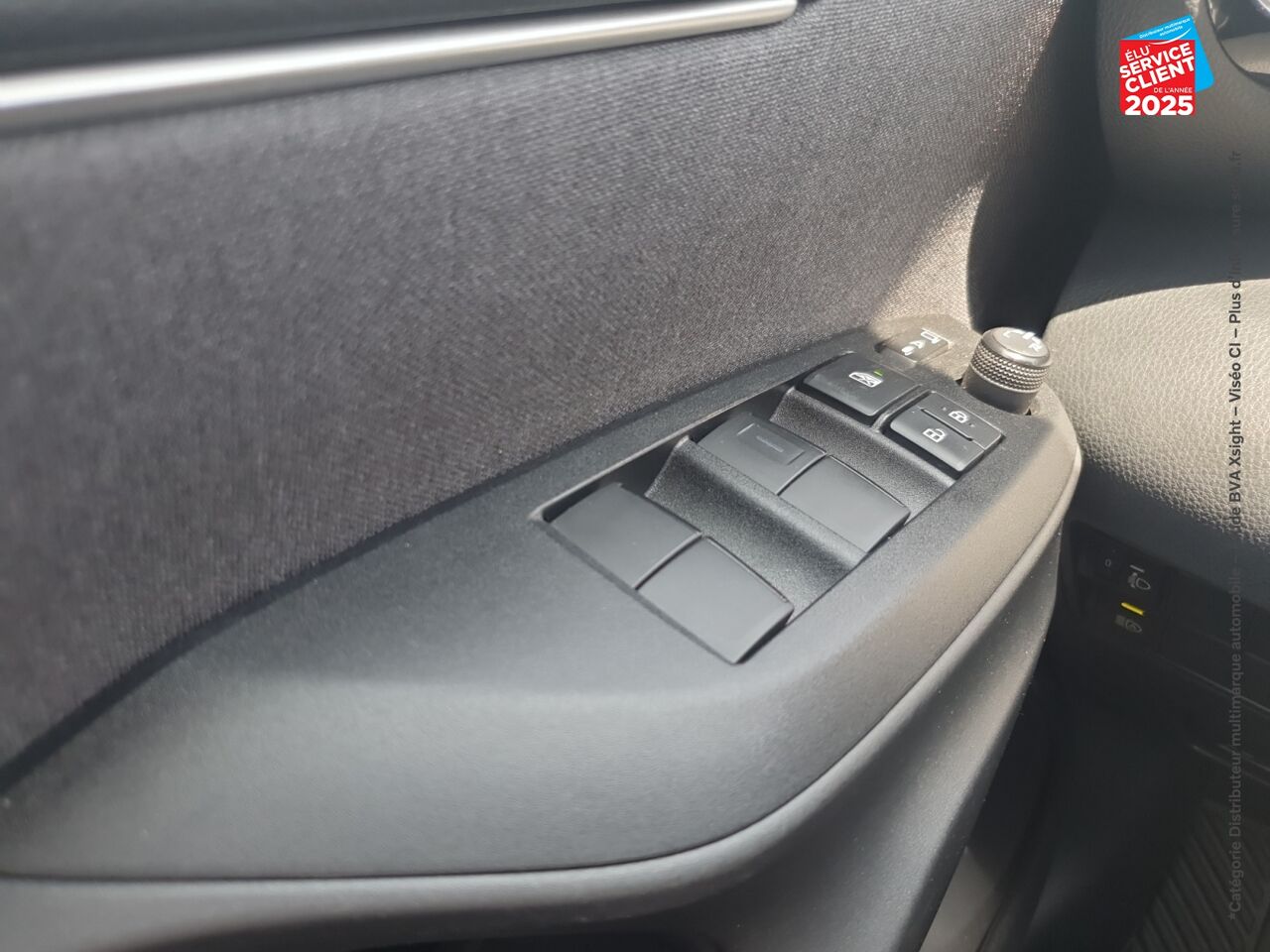 Véhicule d'occasion TOYOTA YARIS CROSS 116H DYNAMIC MY22 CAMERA CARPLAY chez Toyota Besançon