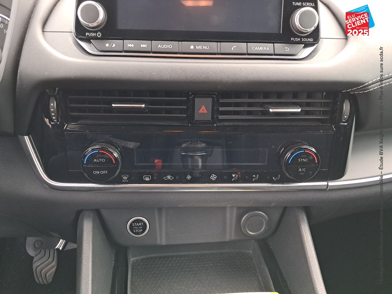 Véhicule d'occasion NISSAN QASHQAI 1.3 MILD HYBRID 140CH ACENTA 2022 chez Nissan Qashqai occasion