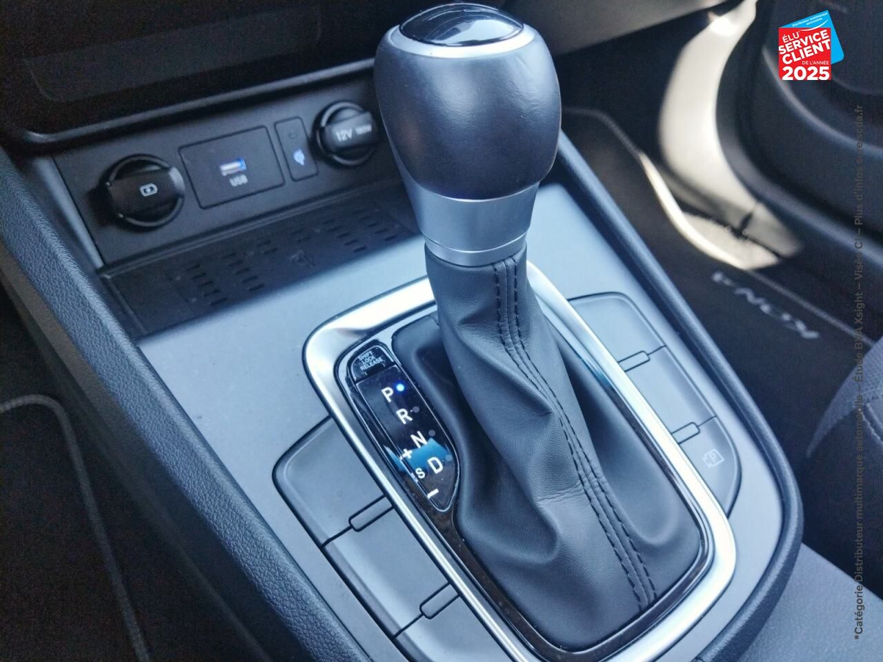 Véhicule d'occasion HYUNDAI KONA 1.6 GDI 141CH HYBRID CREATIVE DCT-6 GPS CAMERA CARPLAY chez Hyundai Besançon