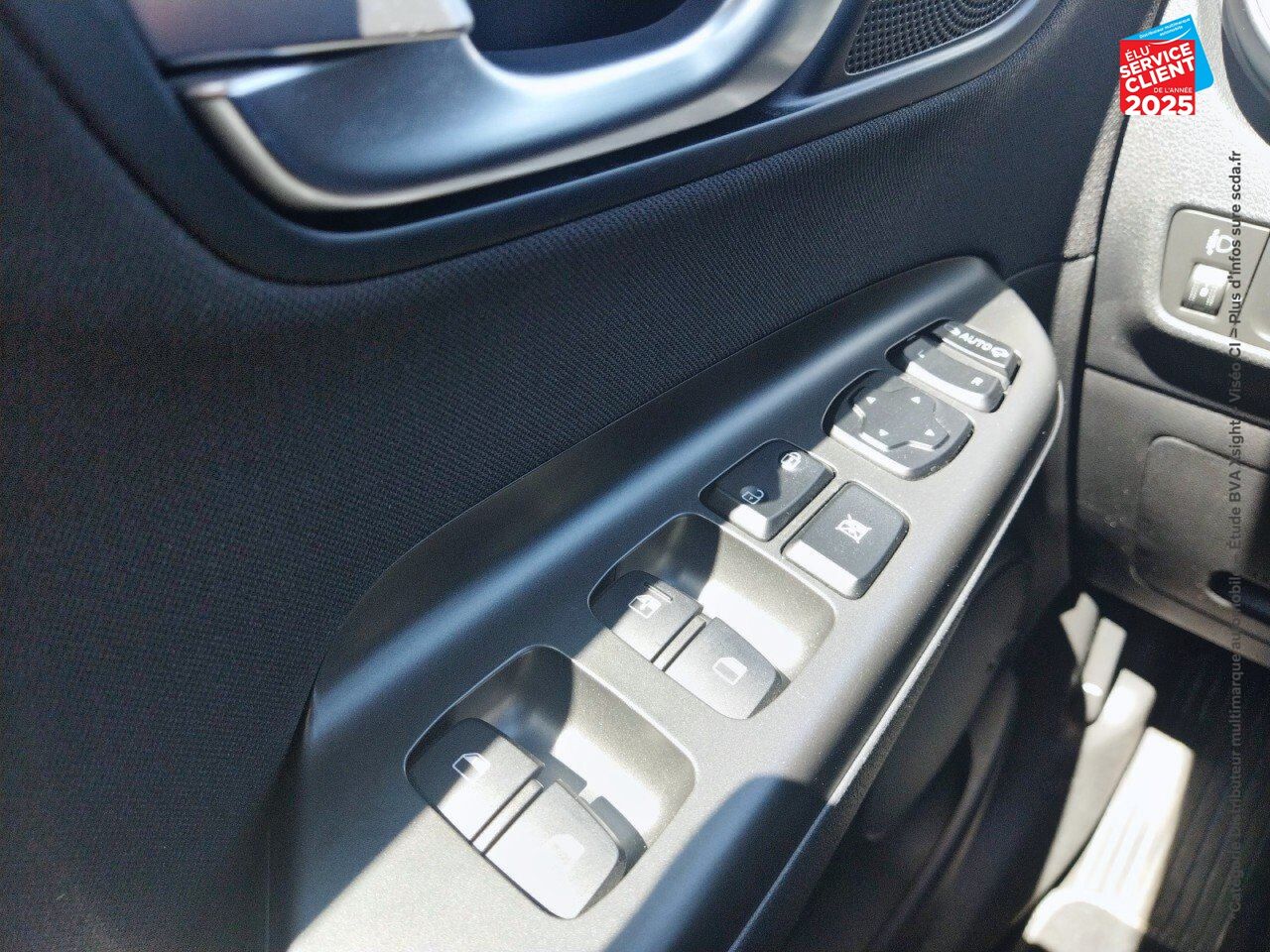 Véhicule d'occasion HYUNDAI KONA 1.6 GDI 141CH HYBRID CREATIVE DCT-6 GPS CAMERA CARPLAY chez Hyundai Besançon