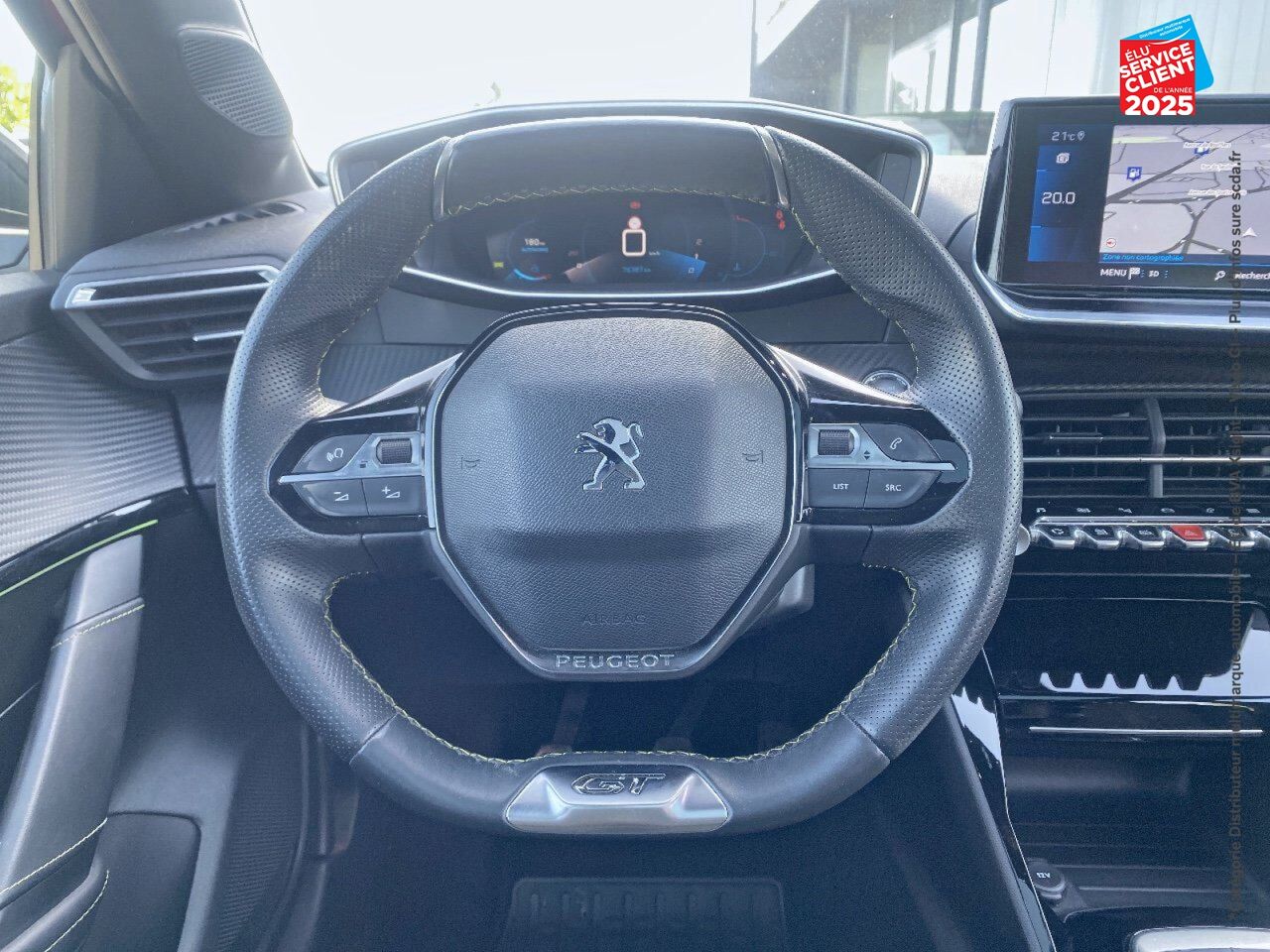 Véhicule d'occasion PEUGEOT 208 1.2 PURETECH 100CH S/S GT LINE TPANO GPS CAMERA chez Renault Mulhouse