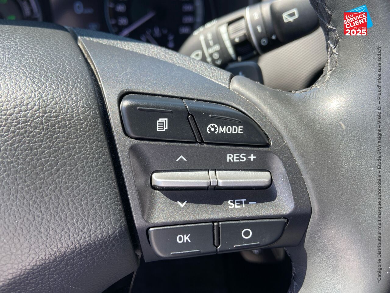 Véhicule d'occasion HYUNDAI KONA 1.6 GDI 141CH HYBRID INTUITIVE DCT-6 CAMERA chez Hyundai Epernay